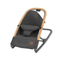 Maxi-Cosi Kori Wippe Essential Graphite 9 Maxi-Cosi Kori Wippe Essential Graphite -Säuglingspflege 2835750110 2020 maxicosi homeequipment bouncer kori essentialgraphite cover 3qrtleft