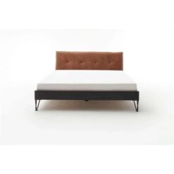 Meise Möbel Boston Metallbett Cognac 180 X 200 Cm Füße Wählbar Kopfteil Gesteppt Umlaufende Biese -Säuglingspflege boston kt 3 biese preston 24 cognac speichenfuss frontal ohne deko 2567 20 fein 2
