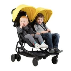 Mountain Buggy Nano DUO In Black Ideal Für Die Reise -Säuglingspflege nano duo kids in buggy cyber 4000x4000px 4